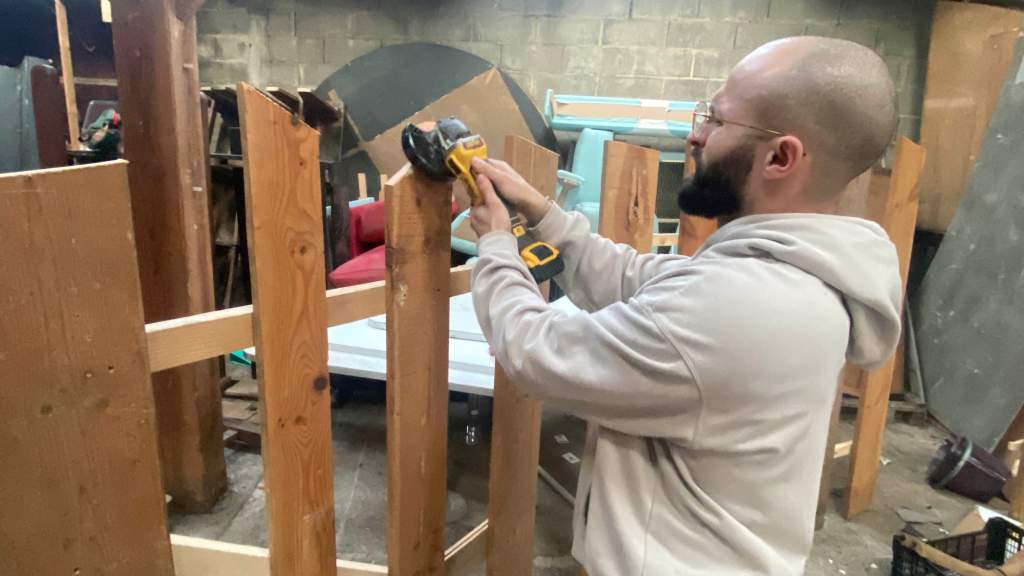 Bienvenue dans les métiers du spectacle : Mano à Mano, les hommes de l&rsquo;ombre des arts de la&nbsp;scène